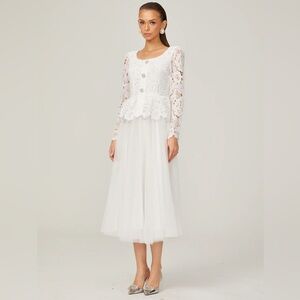 Miss Rosier — Elegant White Lace Dress